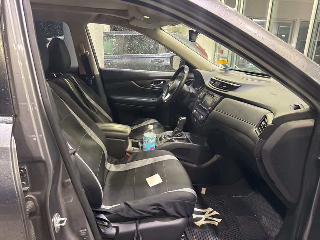 Thumbnail: 2019 Nissan Rogue - 15