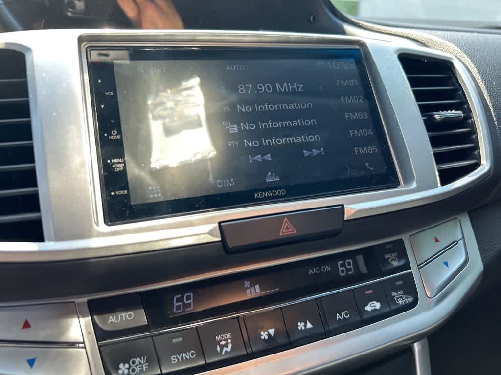 Thumbnail: 2015 Honda Accord - 10
