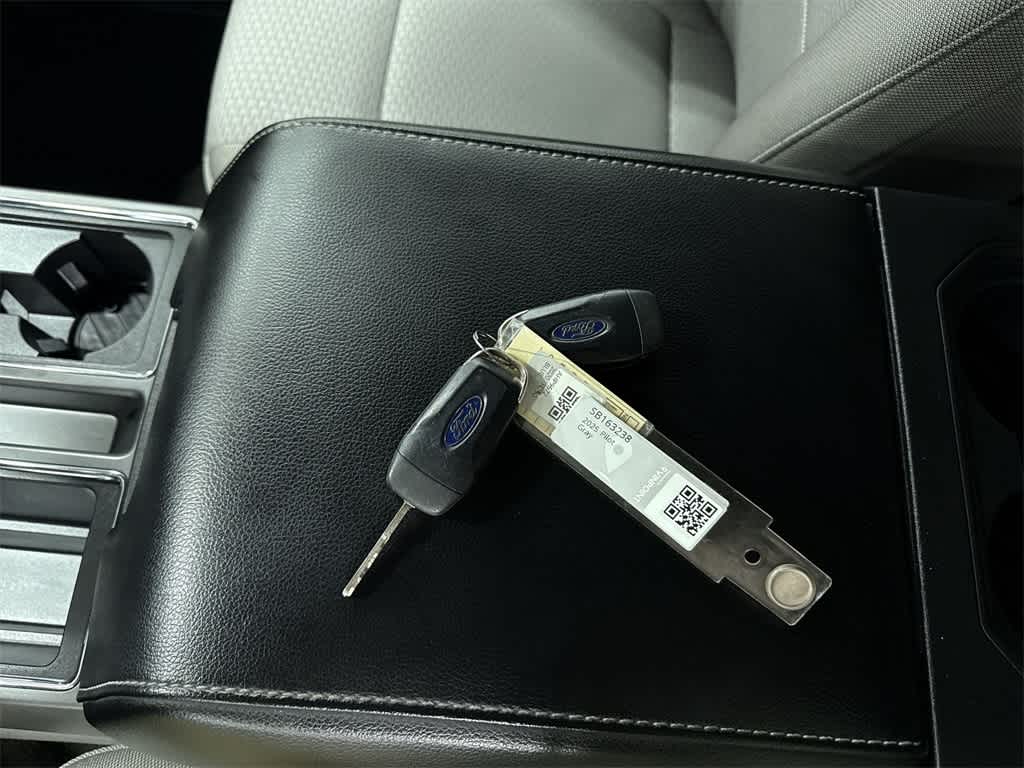 Thumbnail: 2020 Ford F-150 - 32