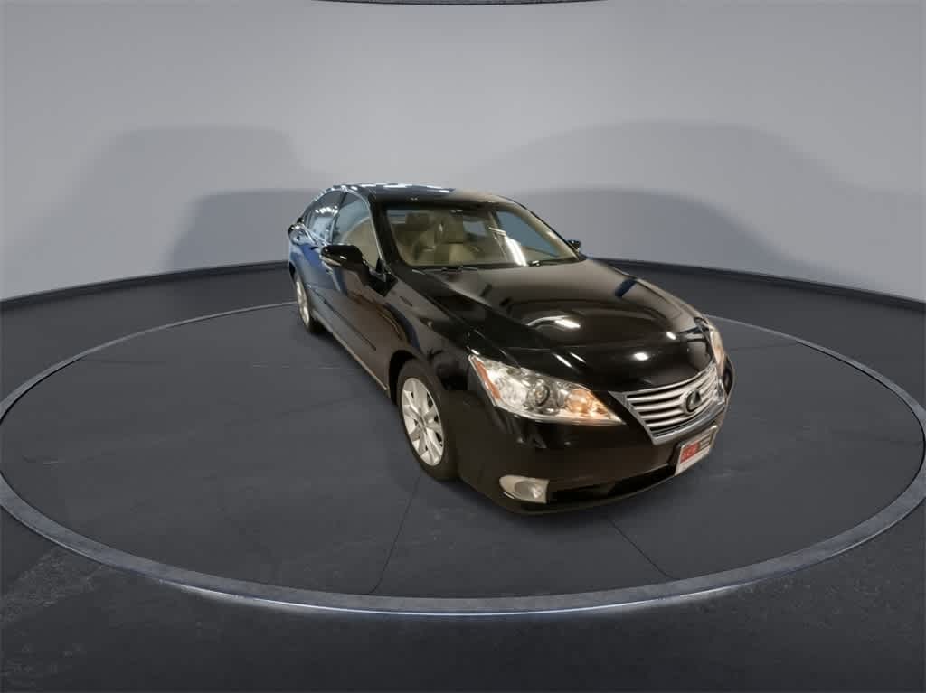 Thumbnail: 2011 Lexus ES - 2