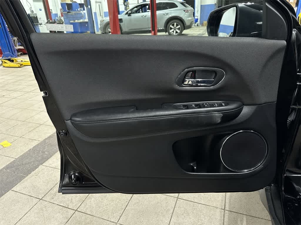 Thumbnail: 2022 Honda HR-V - 27