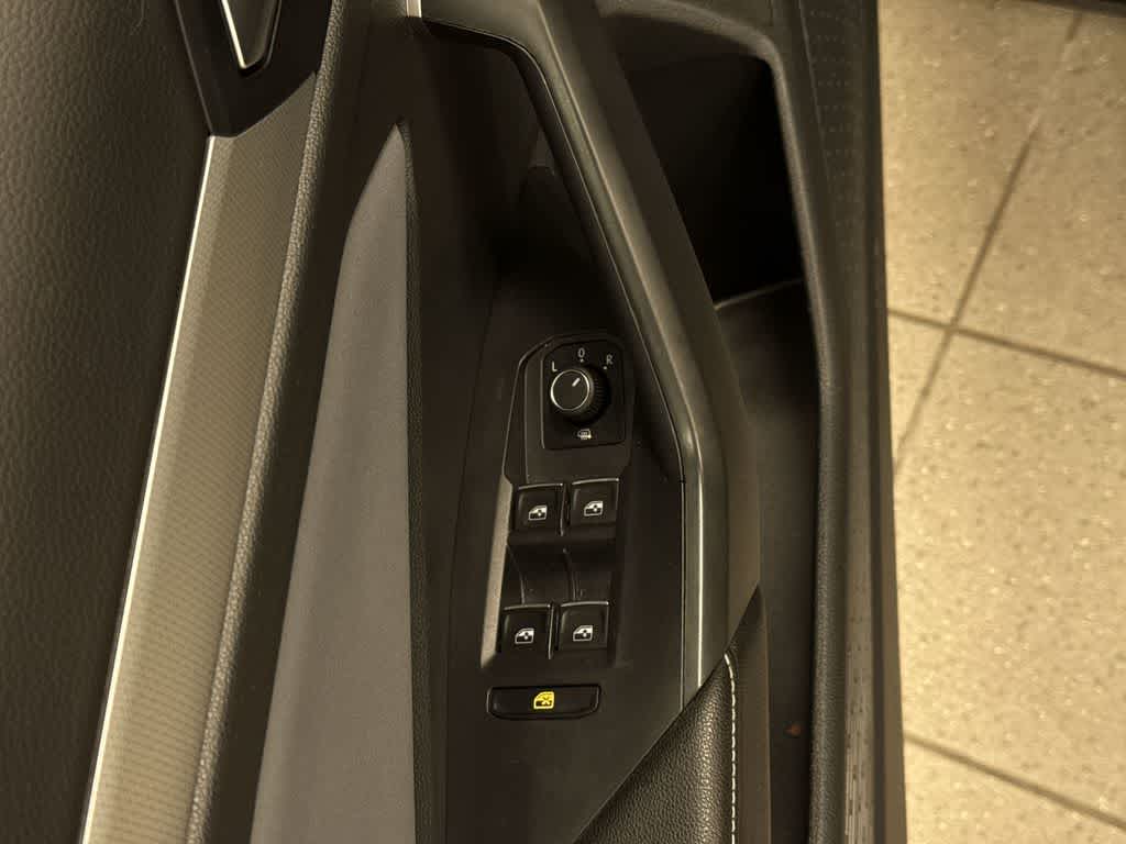 Thumbnail: 2025 Volkswagen Jetta - 22