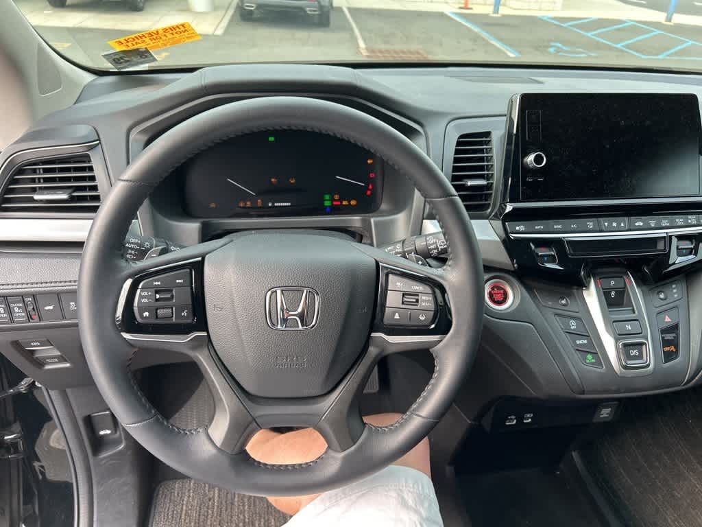 2025 Honda Odyssey EX-L 17