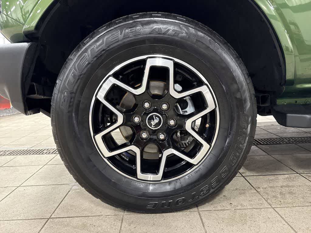 Thumbnail: 2023 Ford Bronco - 10