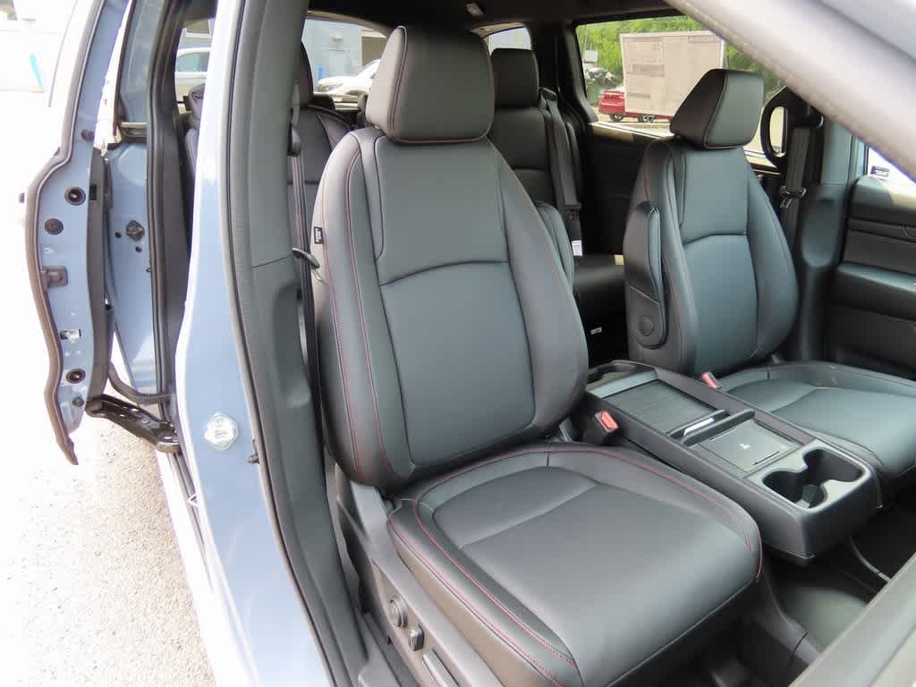 2025 Honda Odyssey Sport 18