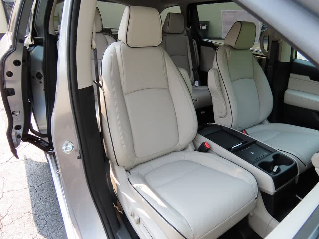 Thumbnail: 2025 Honda Odyssey - 19