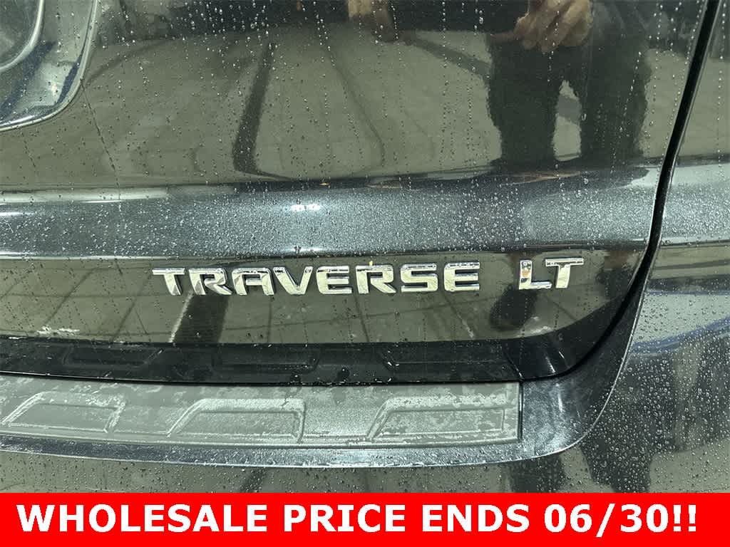 Thumbnail: 2015 Chevrolet Traverse - 27