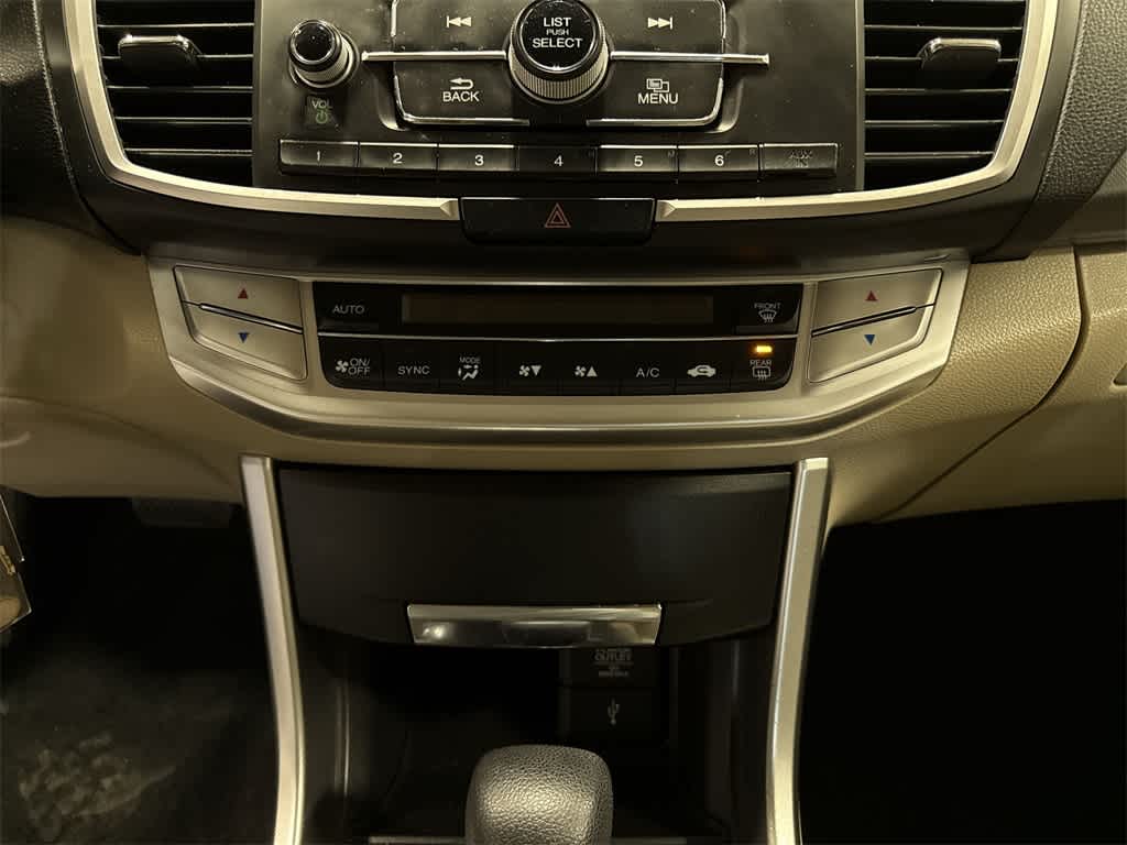 Thumbnail: 2014 Honda Accord - 21