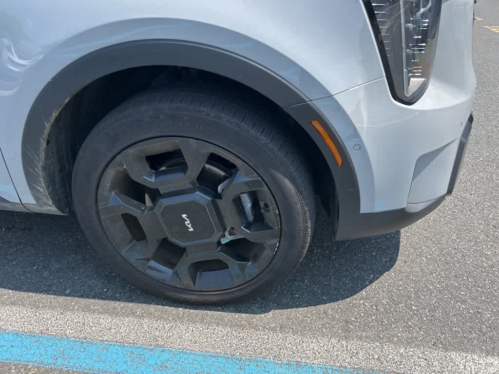 Thumbnail: 2024 Kia Sorento - 4