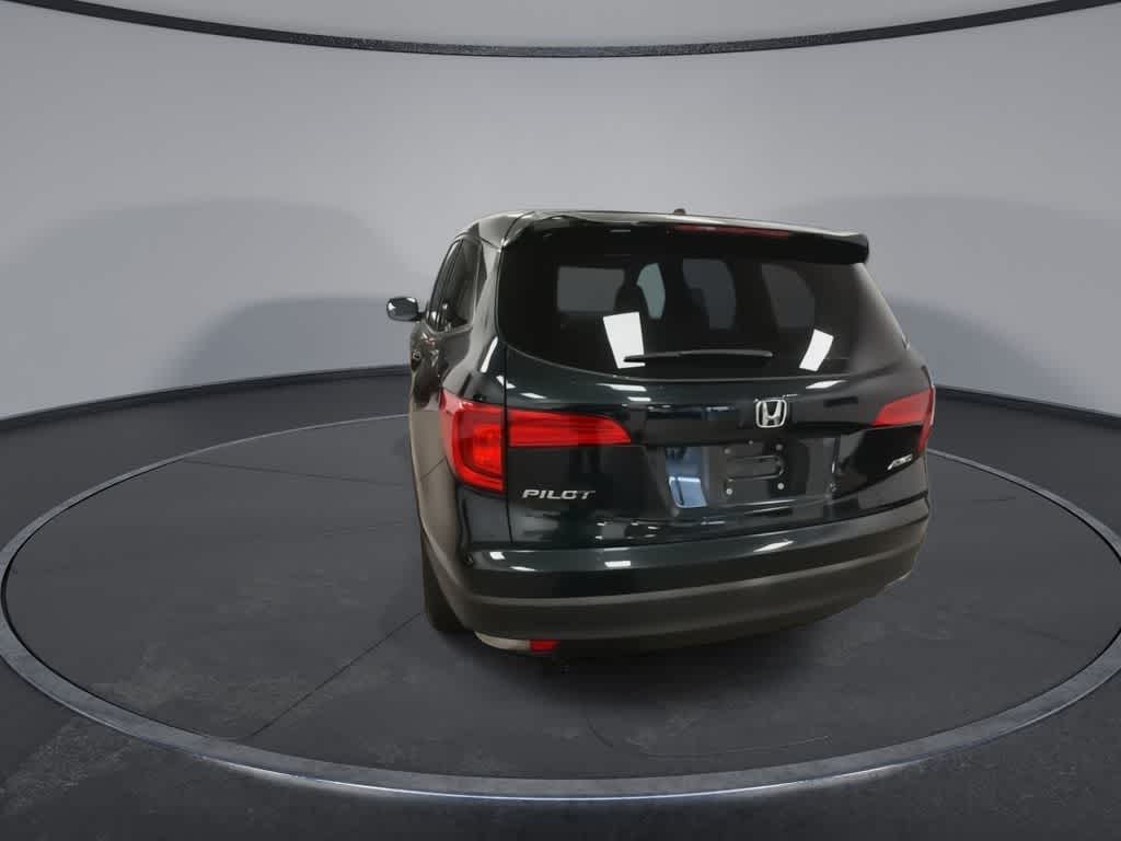 Thumbnail: 2016 Honda Pilot - 7