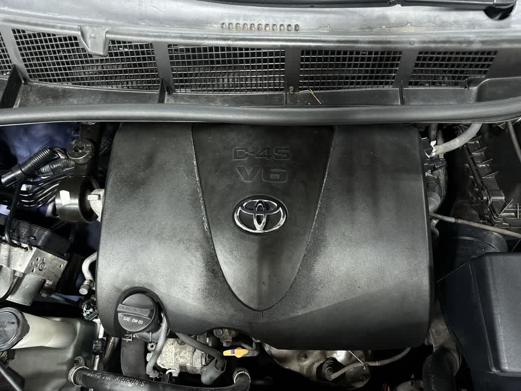 Thumbnail: 2020 Toyota Sienna - 12