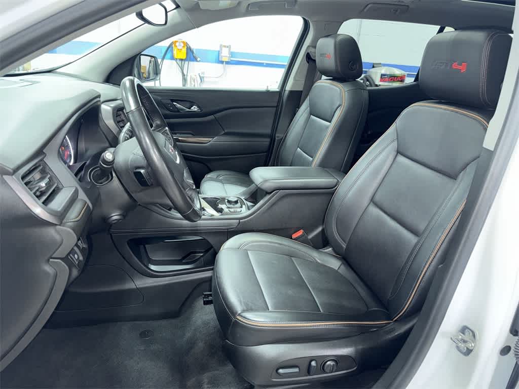 Thumbnail: 2022 GMC Acadia - 15