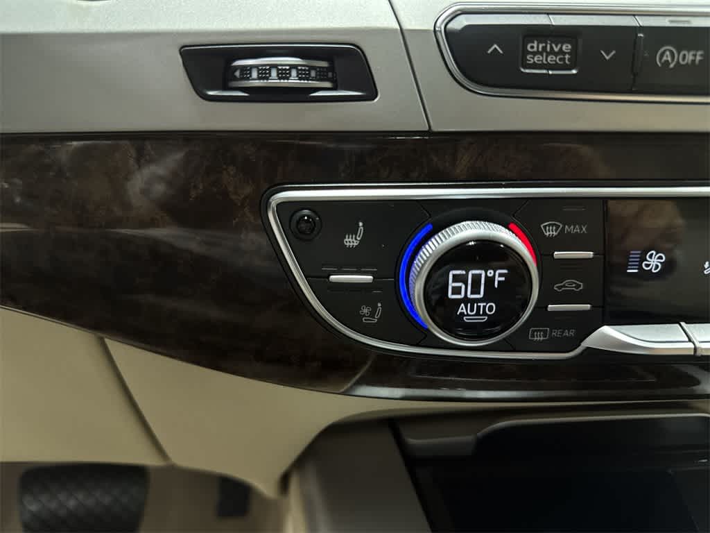 Thumbnail: 2019 Audi Q7 - 36