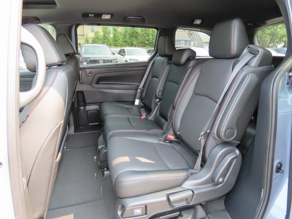 2025 Honda Odyssey Sport 14