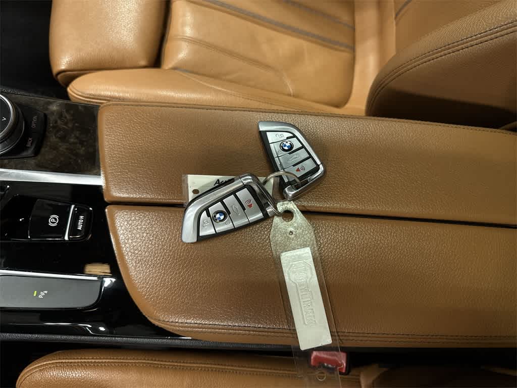 Thumbnail: 2019 BMW 5 Series - 33