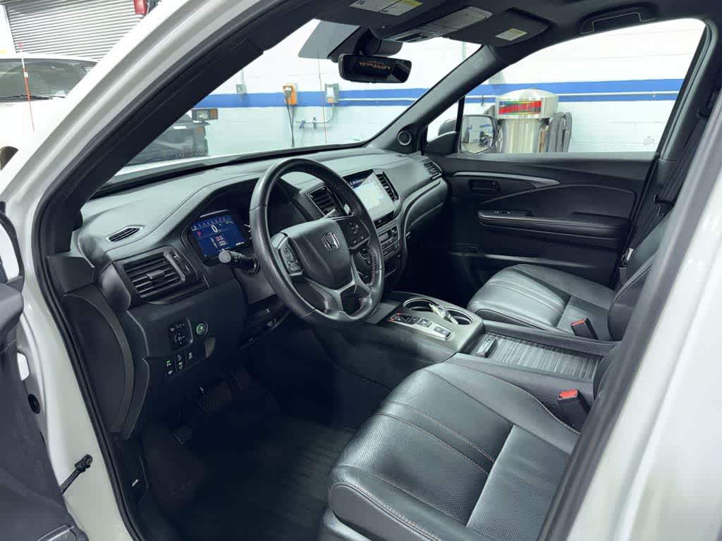 Thumbnail: 2023 Honda Passport - 30