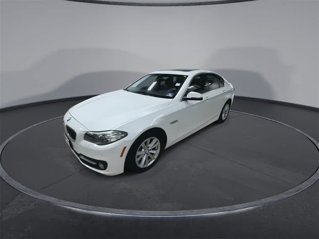 Thumbnail: 2016 BMW 5 Series - 4