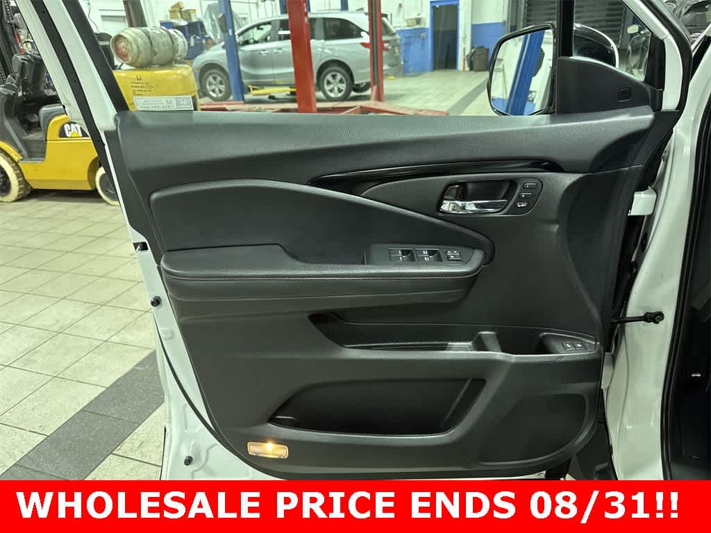 Thumbnail: 2022 Honda Pilot - 32