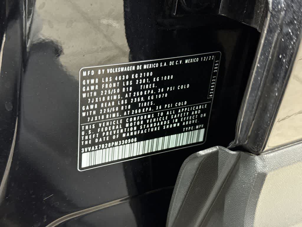 Thumbnail: 2023 Volkswagen Taos - 14