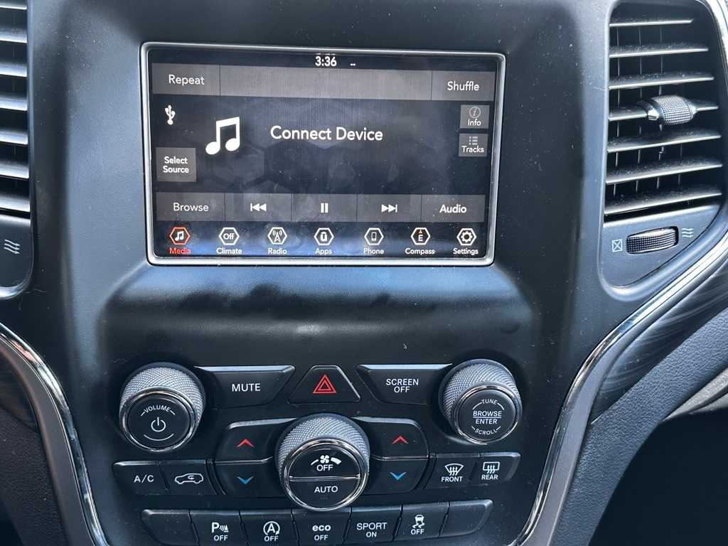 Thumbnail: 2019 Jeep Grand Cherokee - 9