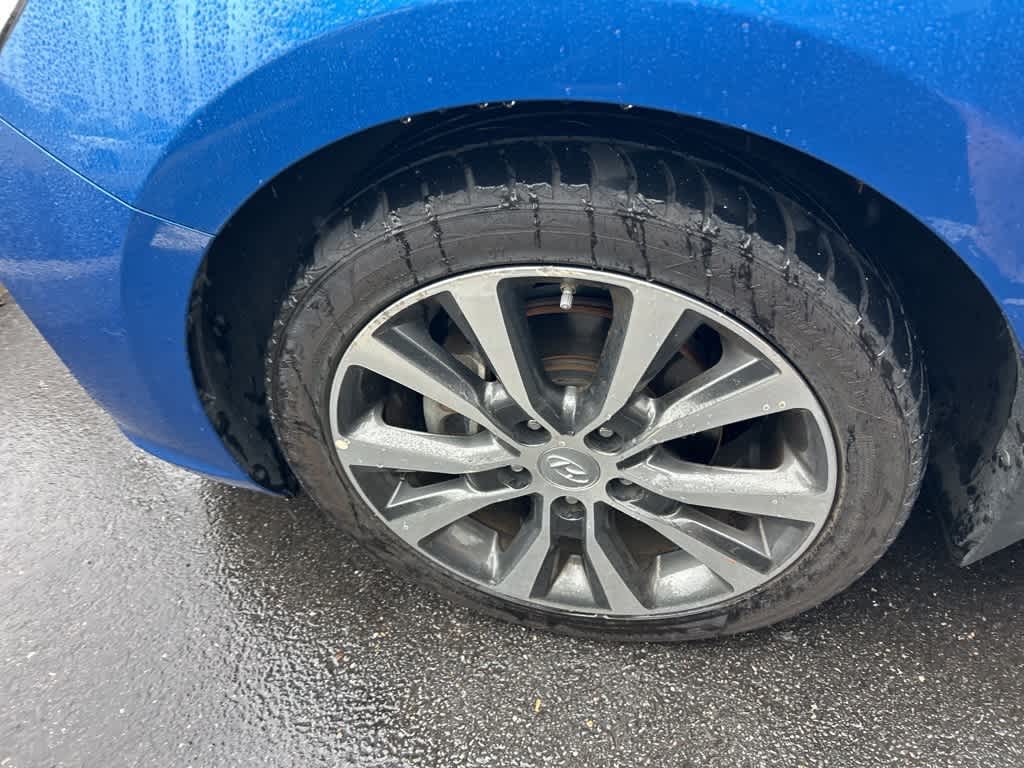 Thumbnail: 2018 Hyundai Elantra - 11