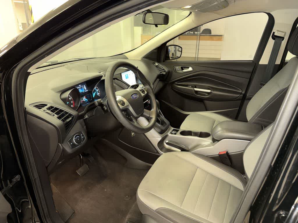 Thumbnail: 2016 Ford Escape - 27