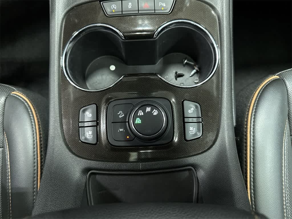 Thumbnail: 2022 GMC Acadia - 35