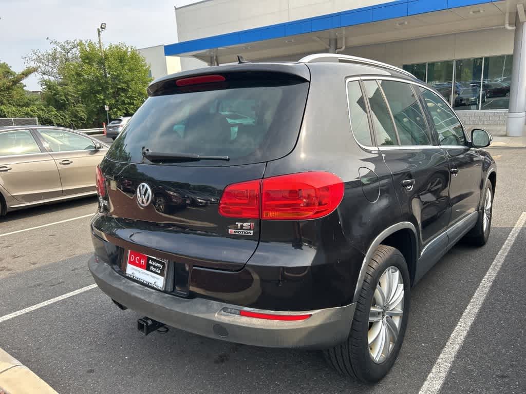 Thumbnail: 2016 Volkswagen Tiguan - 6