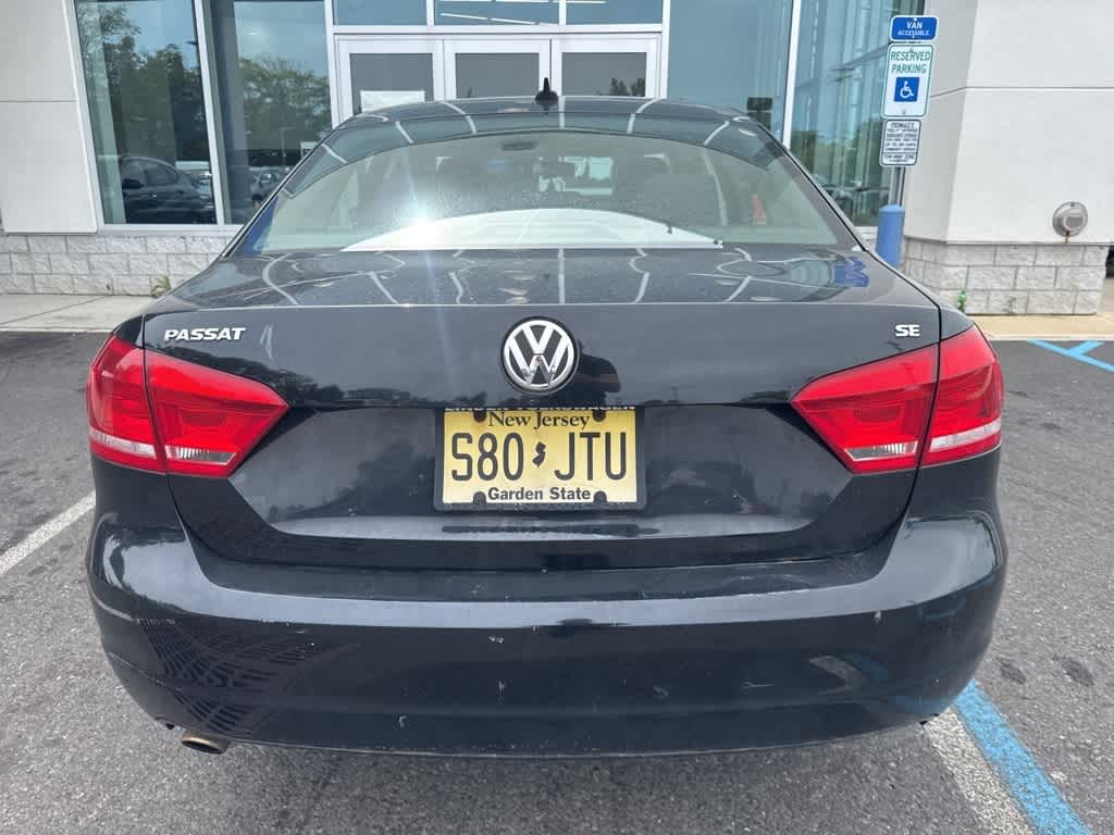 Thumbnail: 2012 Volkswagen Passat - 3