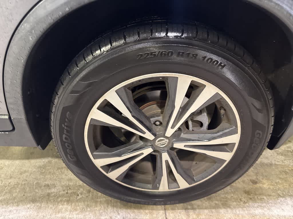 Thumbnail: 2019 Nissan Rogue - 25