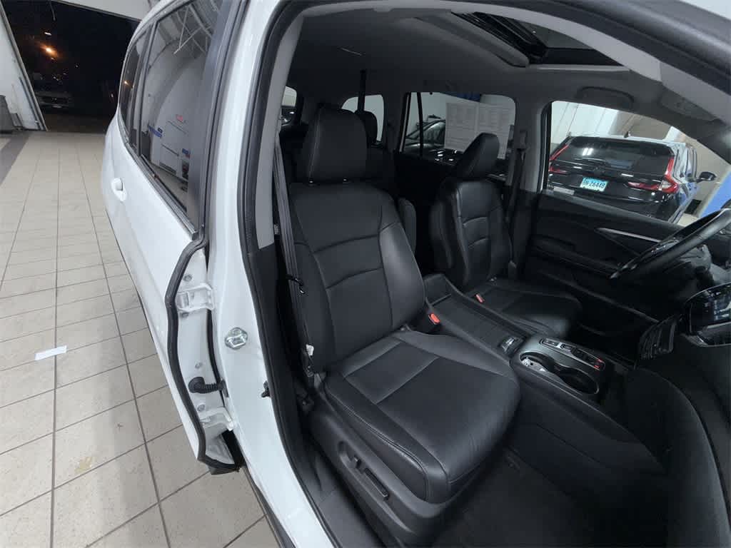 Thumbnail: 2022 Honda Pilot - 16