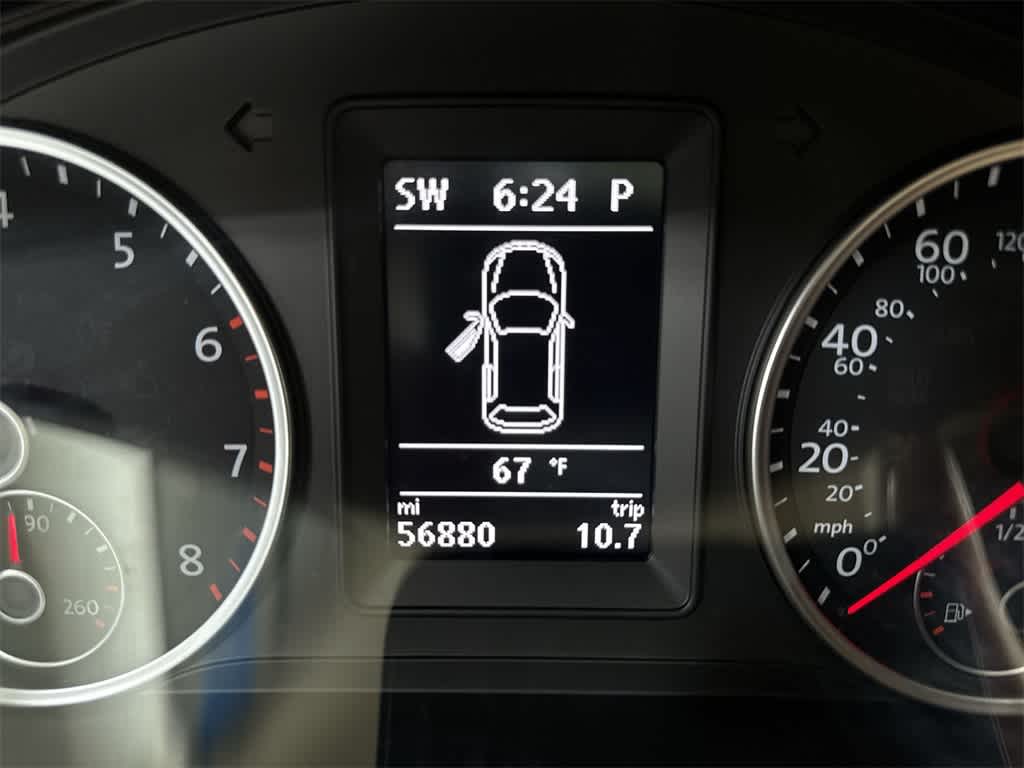 Thumbnail: 2016 Volkswagen Tiguan - 19