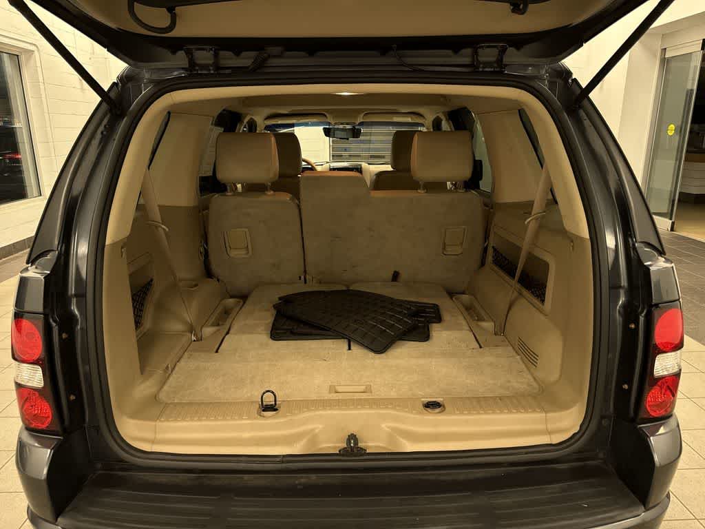 Thumbnail: 2010 Ford Explorer - 11