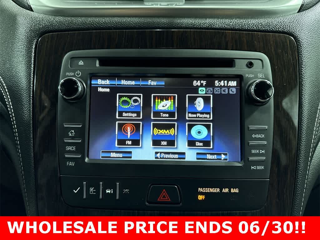 Thumbnail: 2015 Chevrolet Traverse - 21