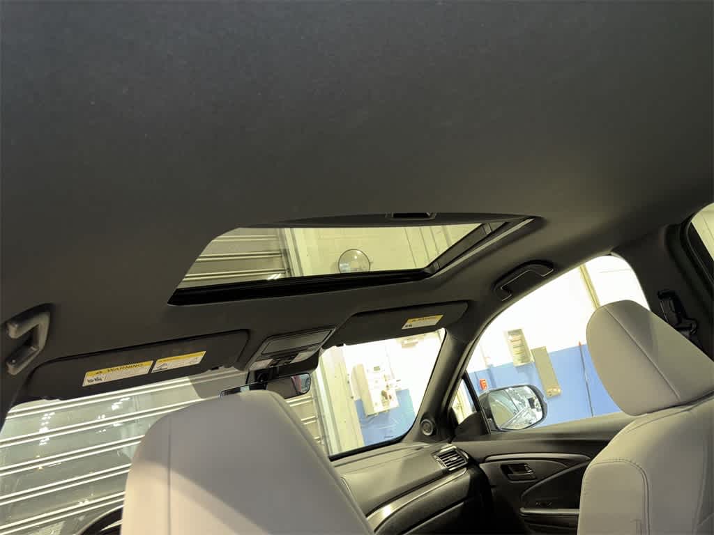 Thumbnail: 2025 Honda Passport - 24