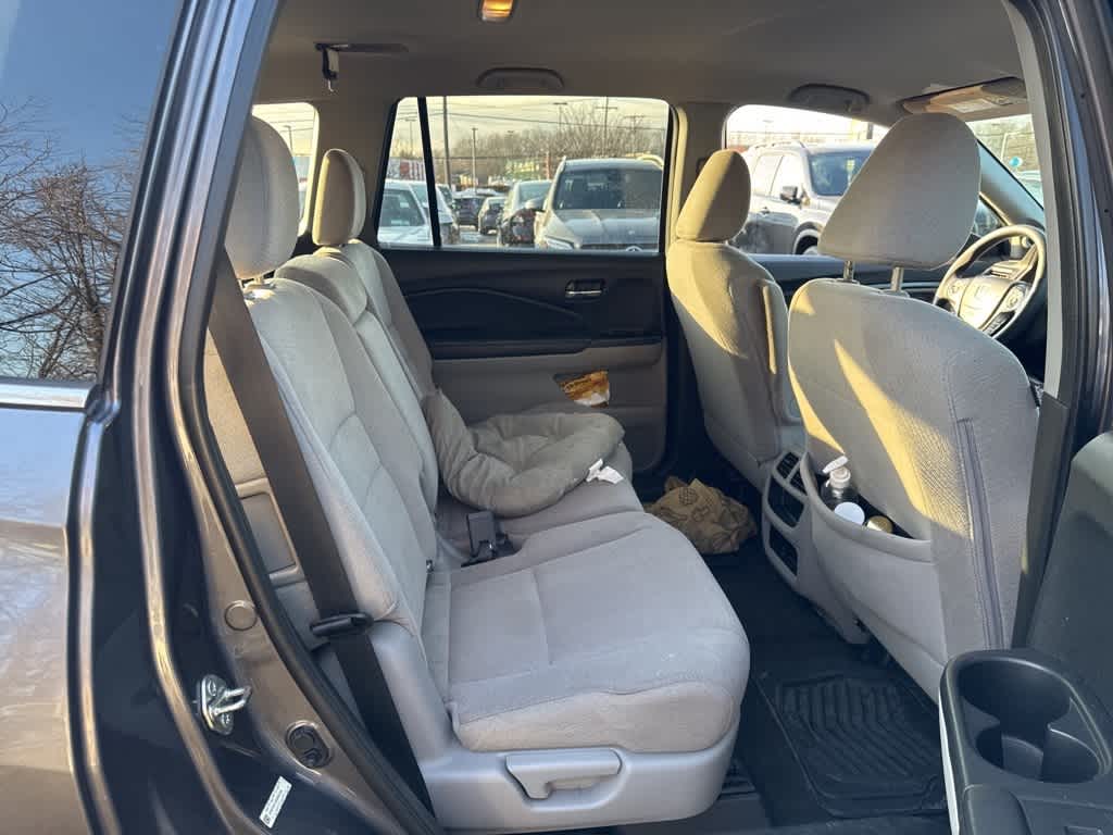 Thumbnail: 2016 Honda Pilot - 19