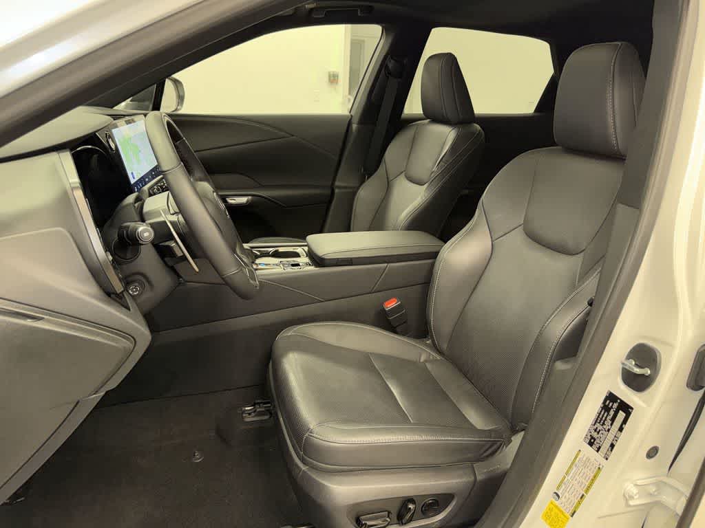 Thumbnail: 2023 Lexus RX - 15