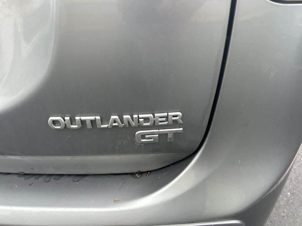 Thumbnail: 2015 Mitsubishi Outlander - 9