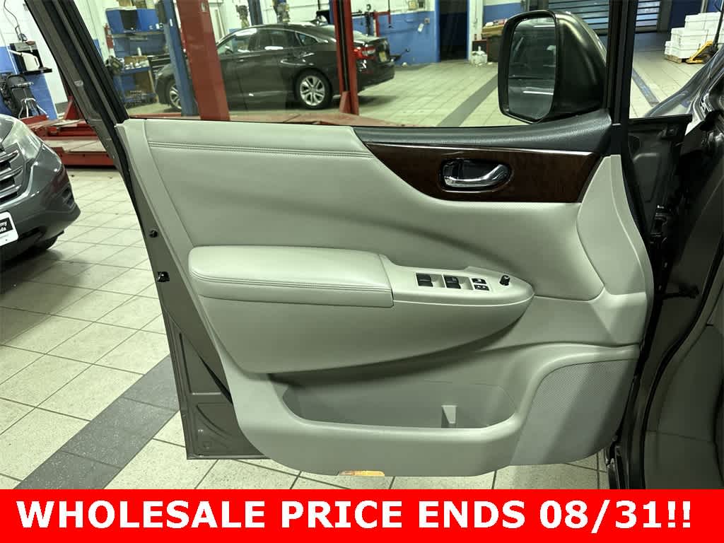 Thumbnail: 2015 Nissan Quest - 27