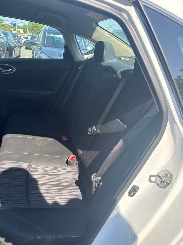 Thumbnail: 2019 Nissan Sentra - 16