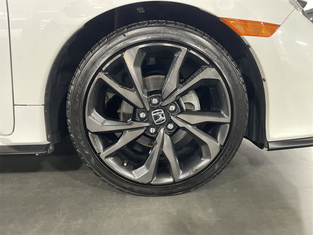 Thumbnail: 2017 Honda Civic - 10