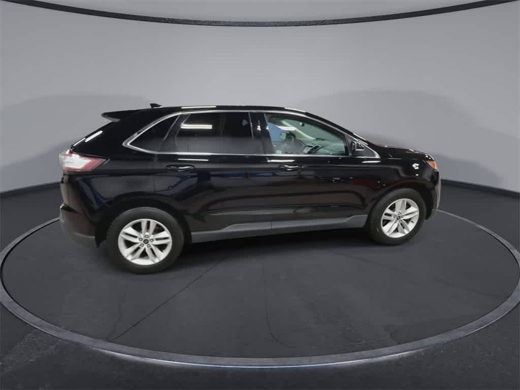 Thumbnail: 2017 Ford Edge - 9