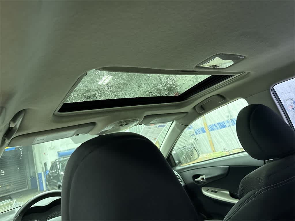 Thumbnail: 2012 Toyota Corolla - 23
