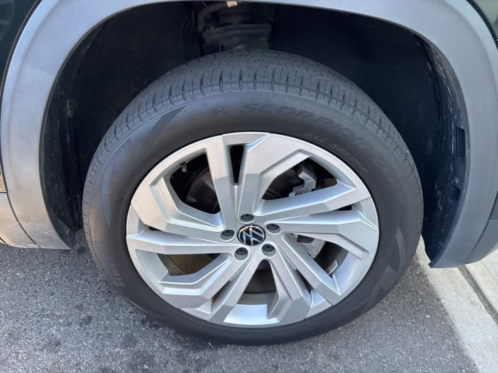 Thumbnail: 2021 Volkswagen Atlas - 26
