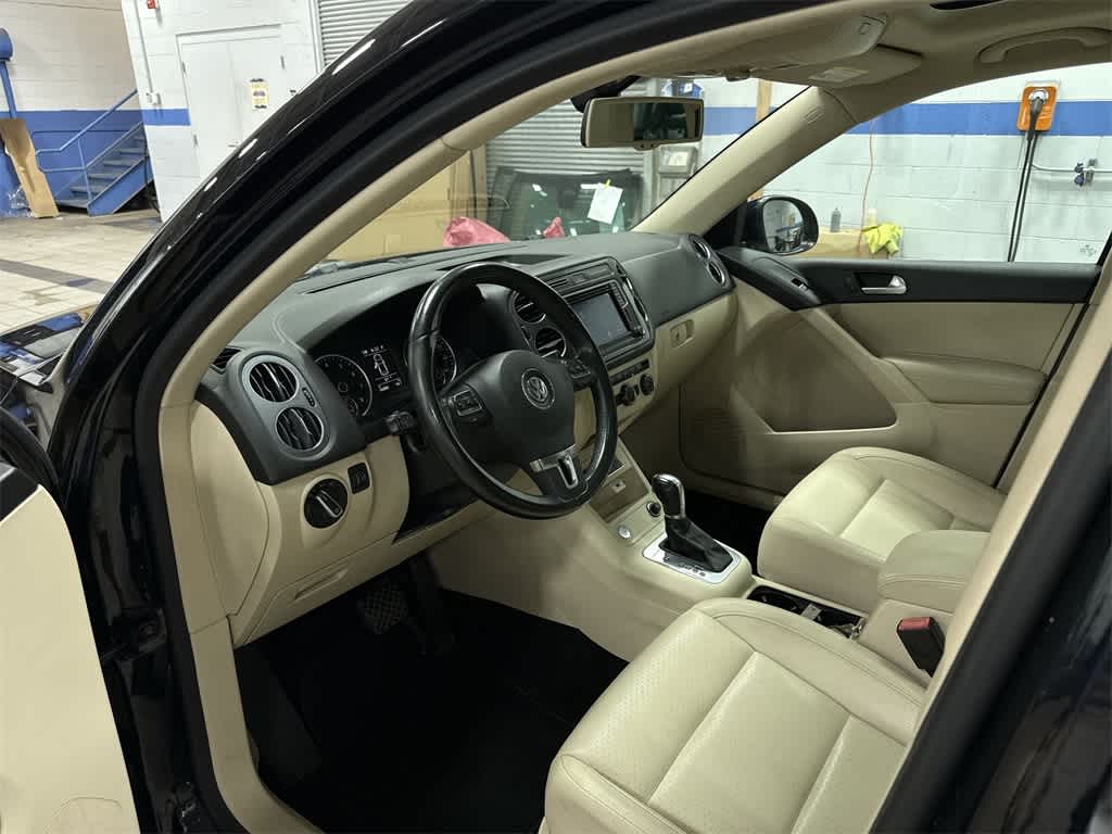 Thumbnail: 2016 Volkswagen Tiguan - 30