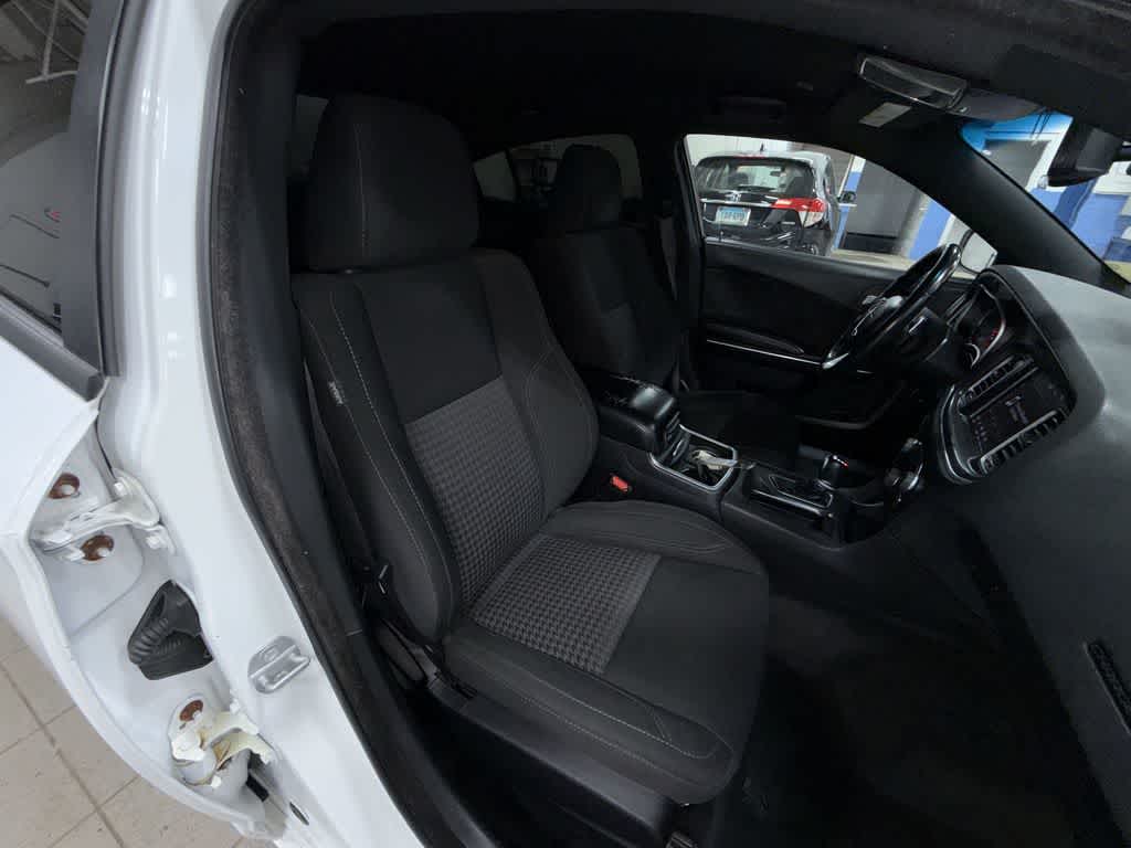 Thumbnail: 2018 Dodge Charger - 16