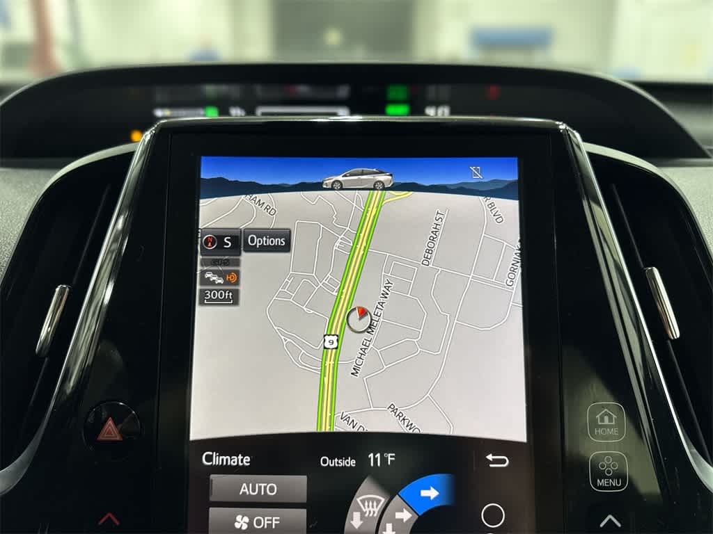 Thumbnail: 2018 Toyota Prius Prime - 20