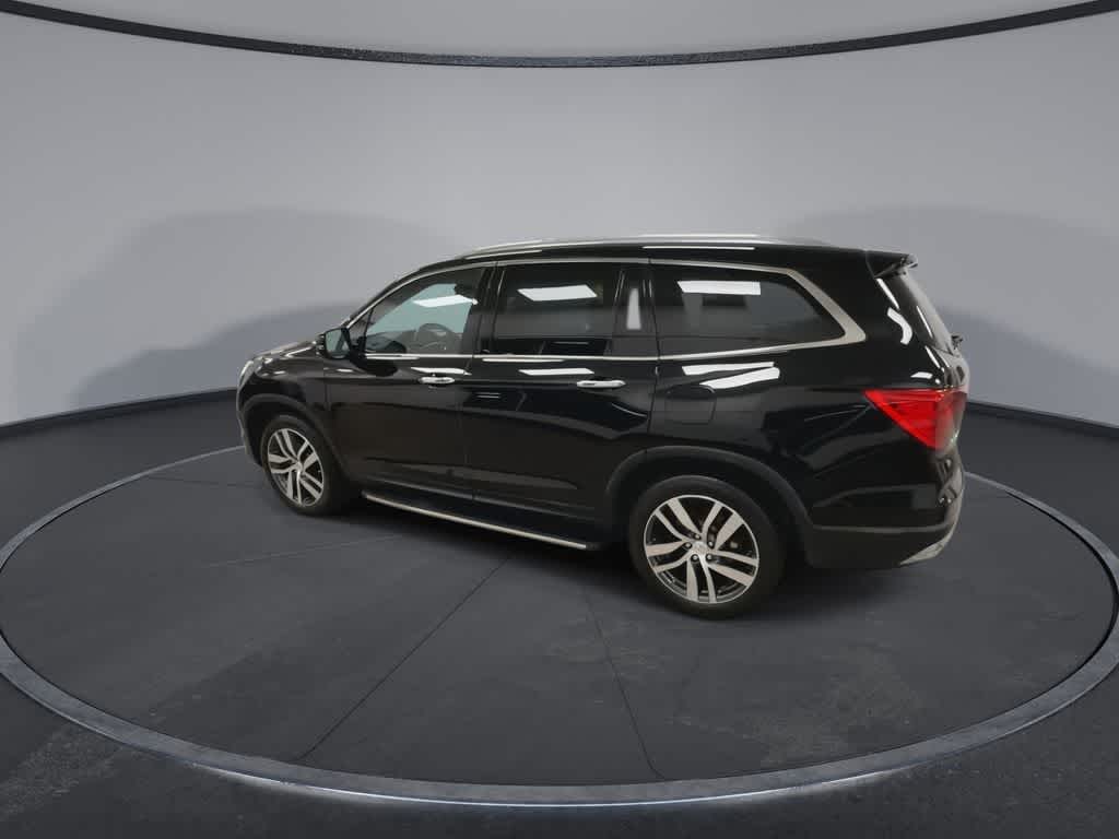Thumbnail: 2017 Honda Pilot - 6
