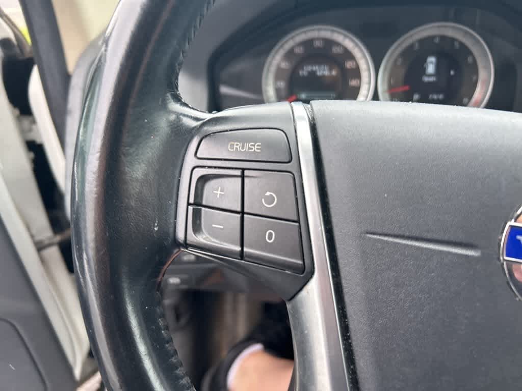 2012 Volvo XC60 3.2 27