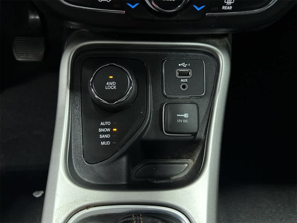 Thumbnail: 2020 Jeep Compass - 33